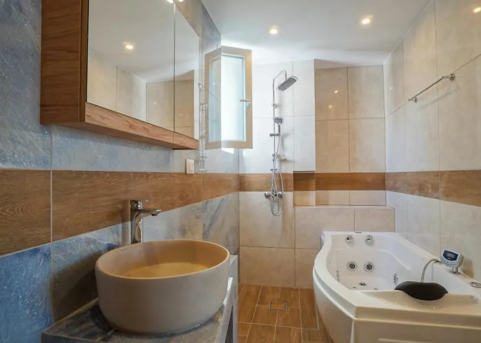 Odyssey Residences * Ханья