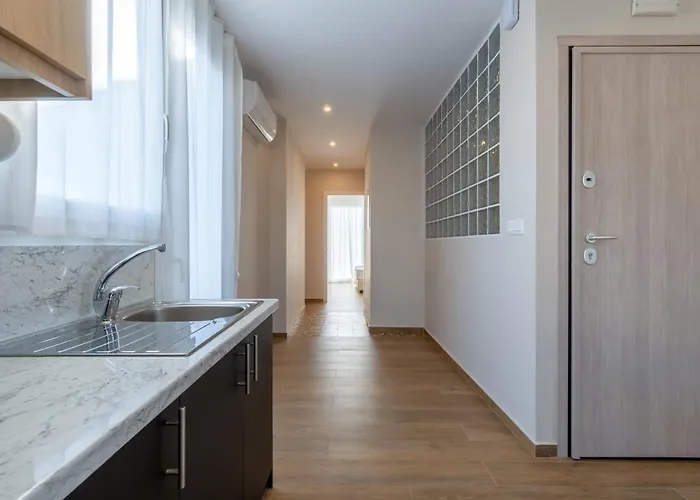 Odyssey Residences * Ханья